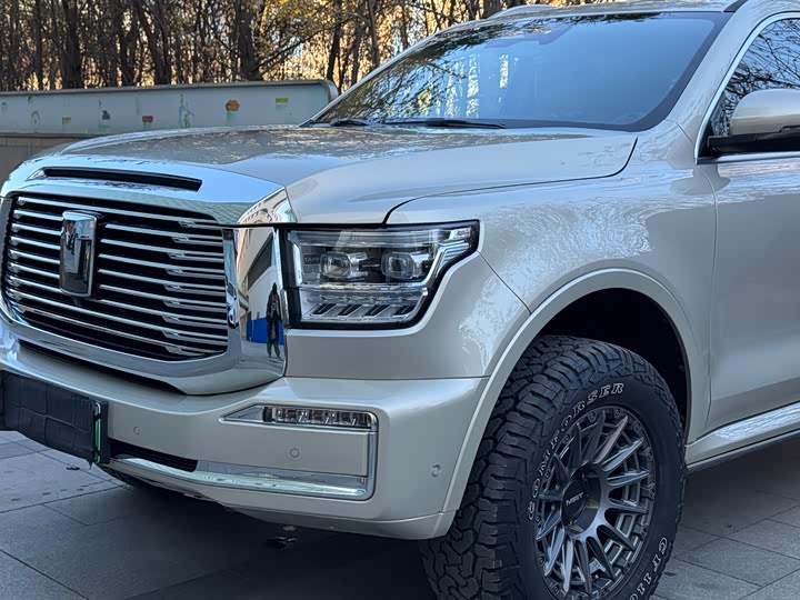 Фото 4 - Tank 500 Hybrid