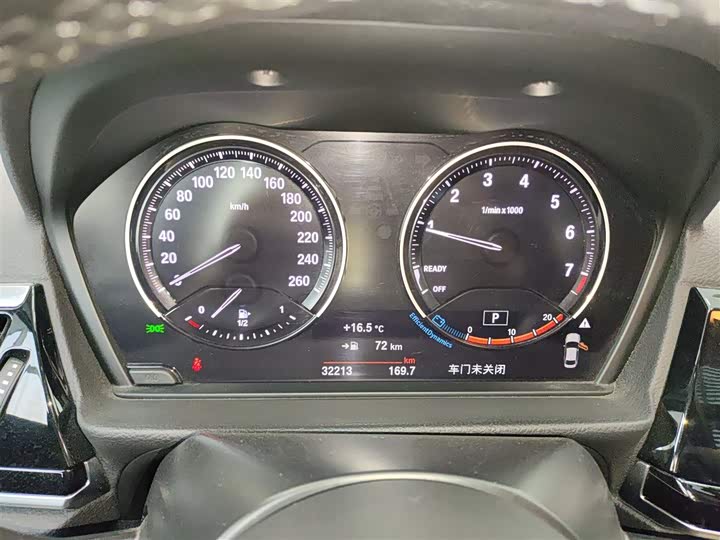 Фото 12 - BMW 1 Series