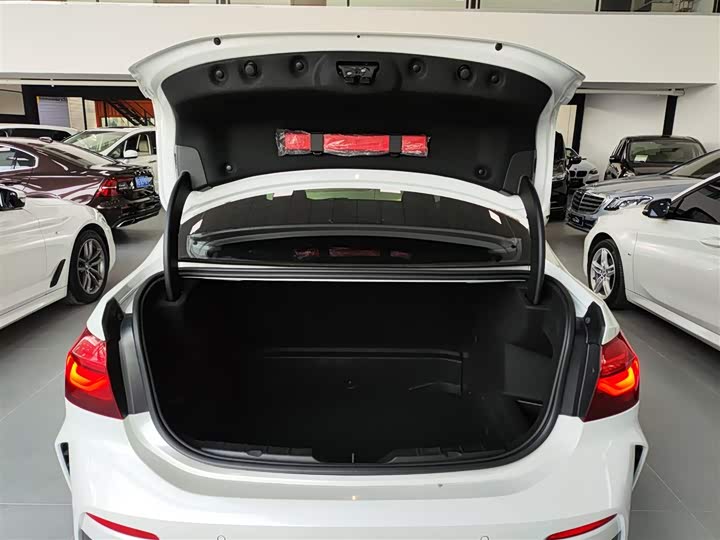 Фото 19 - BMW 1 Series