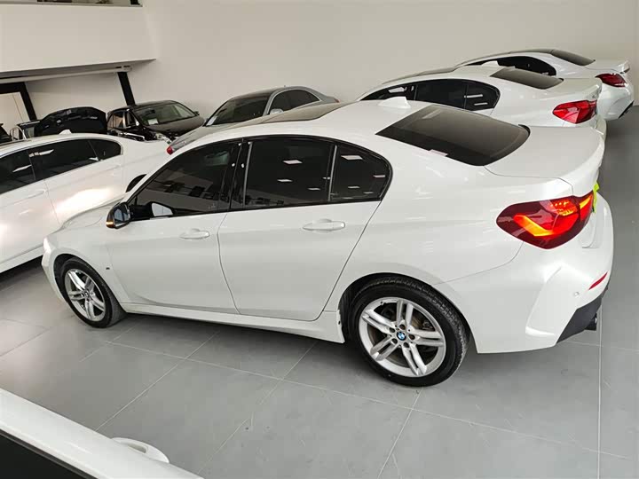 Фото 5 - BMW 1 Series