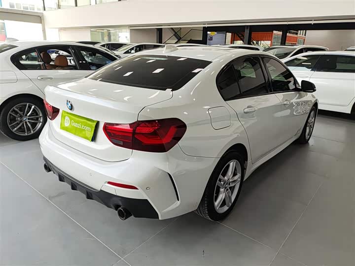 Фото 7 - BMW 1 Series