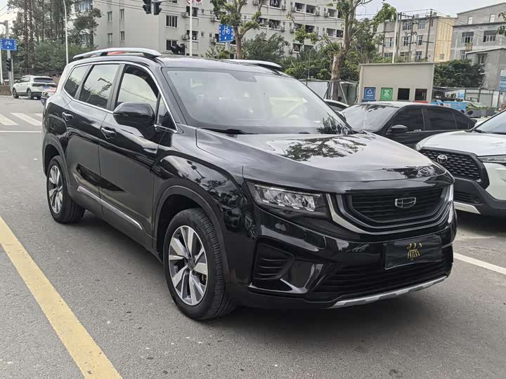 Фото 3 - Geely Okavango