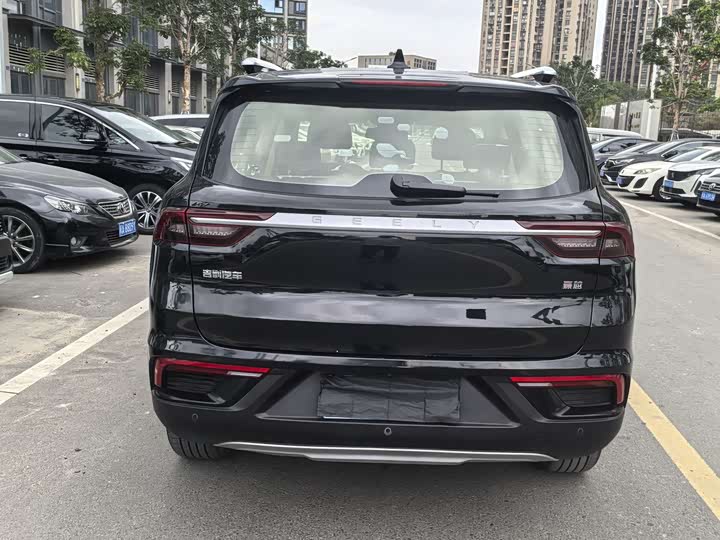 Фото 9 - Geely Okavango