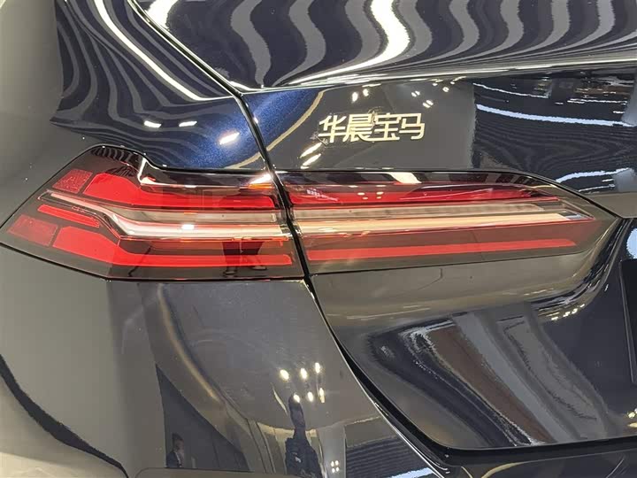 Фото 11 - BMW 5 Series