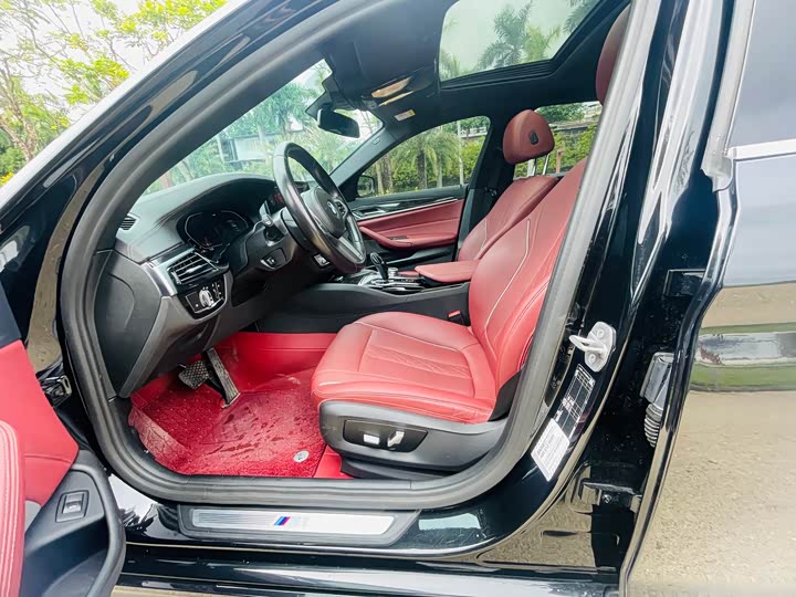 Фото 14 - BMW 5 Series