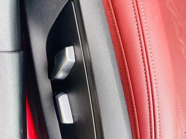 Фото 23 - BMW 5 Series