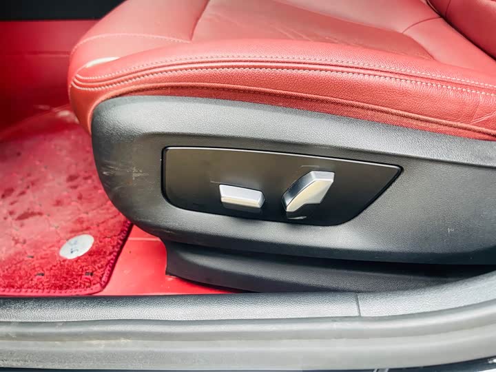 Фото 24 - BMW 5 Series