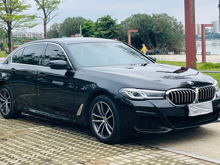 Фото 3 - BMW 5 Series