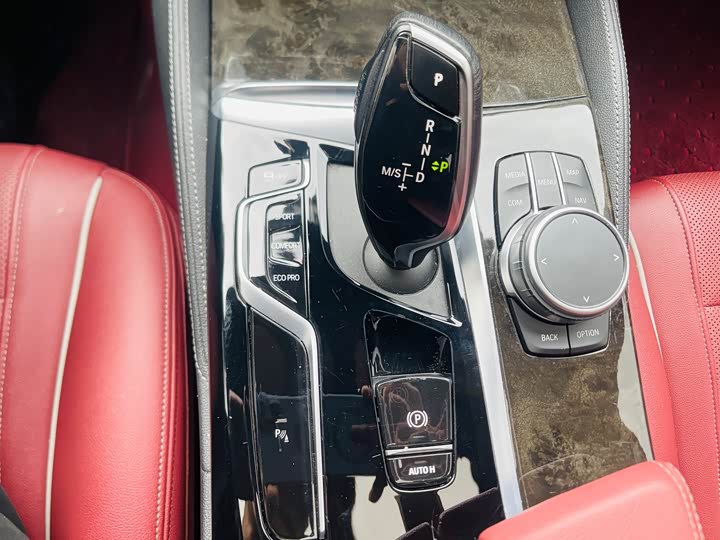 Фото 39 - BMW 5 Series