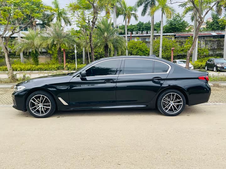 Фото 5 - BMW 5 Series