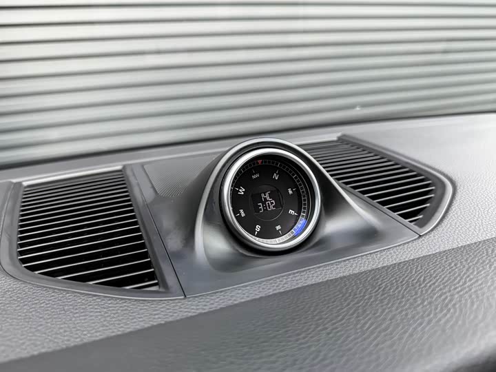 Фото 8 - Porsche Macan