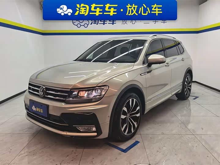 Фото 1 - Volkswagen Tiguan L Pro