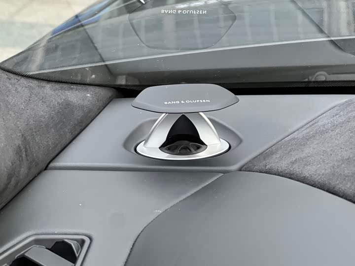 Фото 17 - Lamborghini Urus