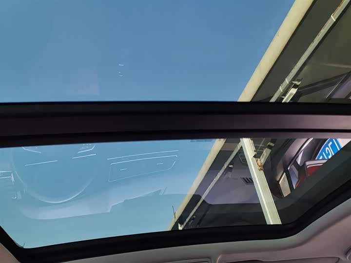 Фото 18 - Volkswagen Tiguan X