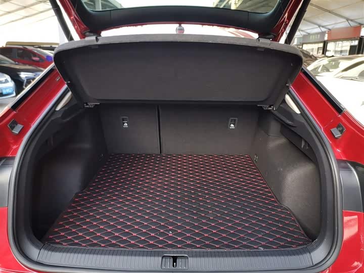 Фото 19 - Volkswagen Tiguan X