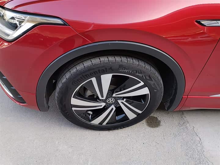 Фото 23 - Volkswagen Tiguan X