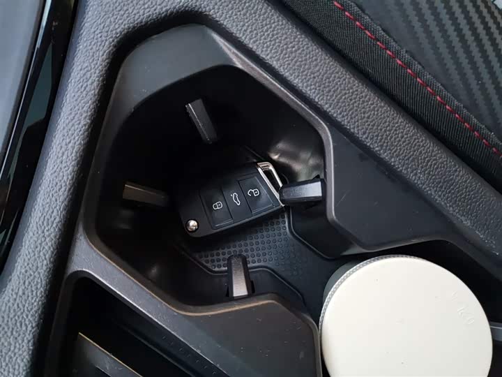 Фото 9 - Volkswagen Tiguan X