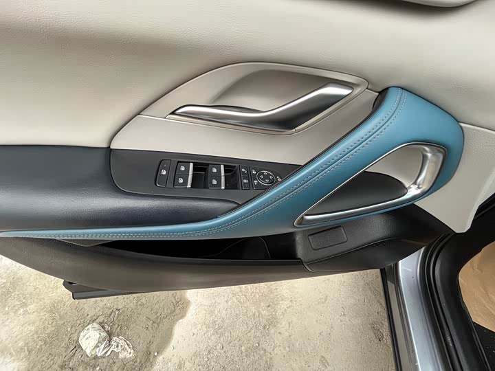 Фото 11 - BYD Song Pro