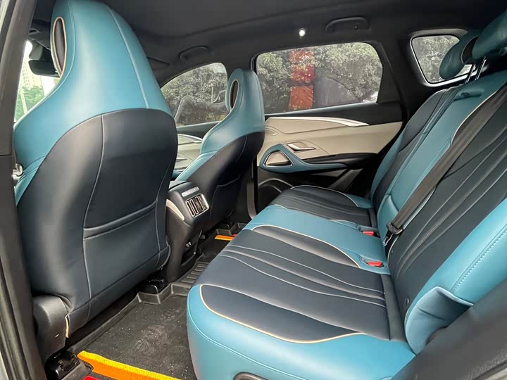 Фото 12 - BYD Song Pro