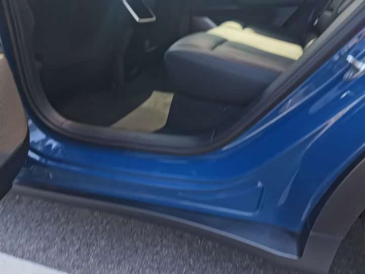 Фото 12 - Nio Onvo L60