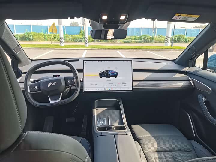 Фото 13 - Nio Onvo L60