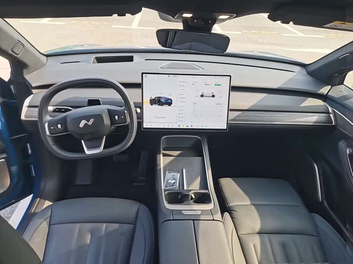 Фото 16 - Nio Onvo L60