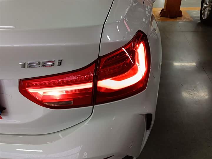 Фото 8 - BMW 1 Series