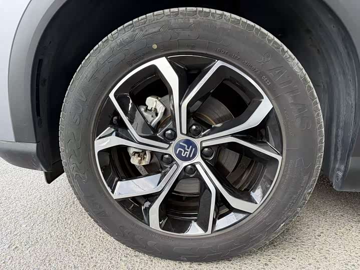 Фото 14 - BYD Yuan Plus