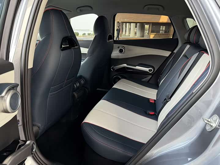 Фото 9 - BYD Yuan Plus