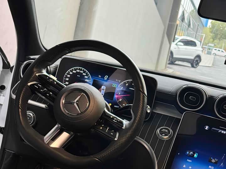 Фото 11 - Mercedes-Benz C-Class