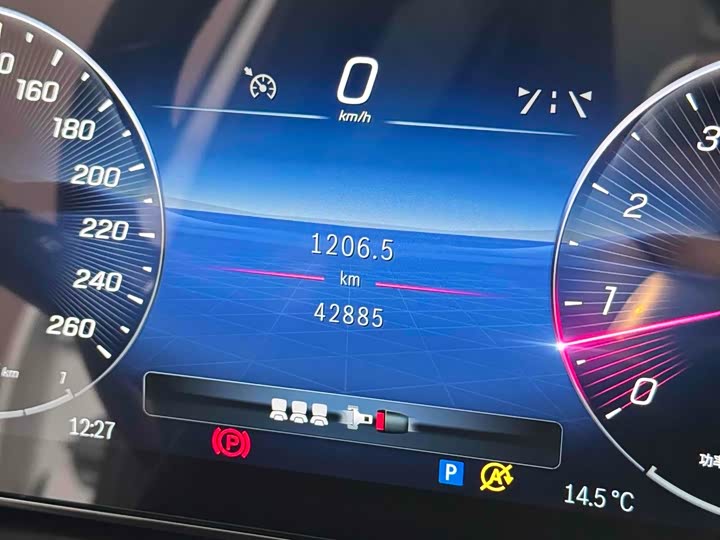 Фото 12 - Mercedes-Benz C-Class