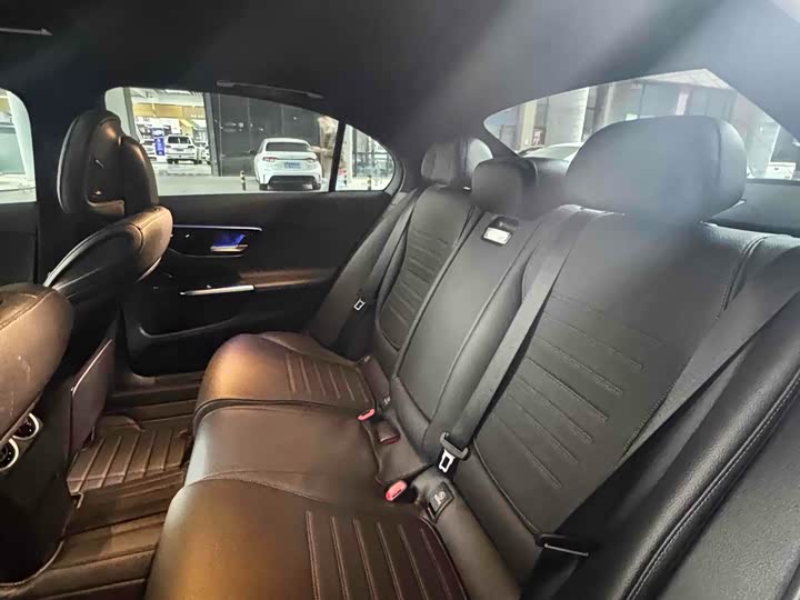 Фото 9 - Mercedes-Benz C-Class