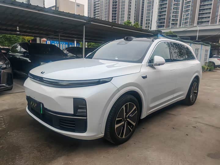 Фото 1 - LiXiang L7