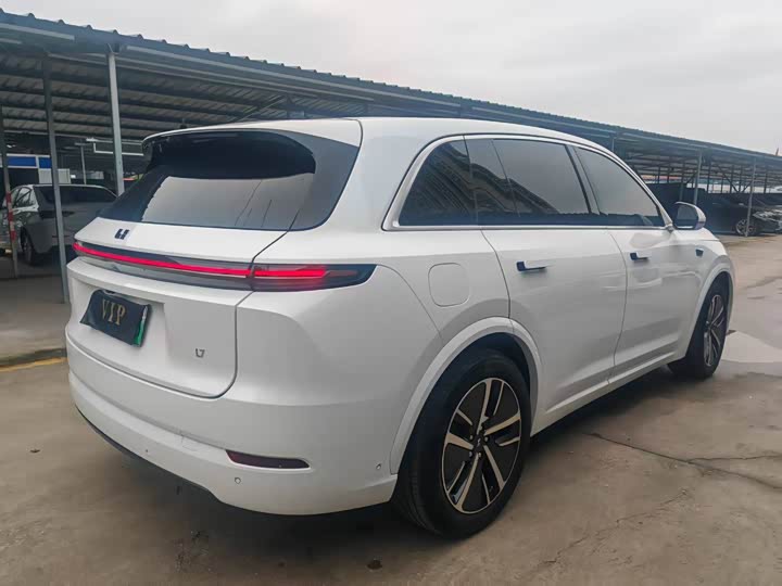 Фото 14 - LiXiang L7