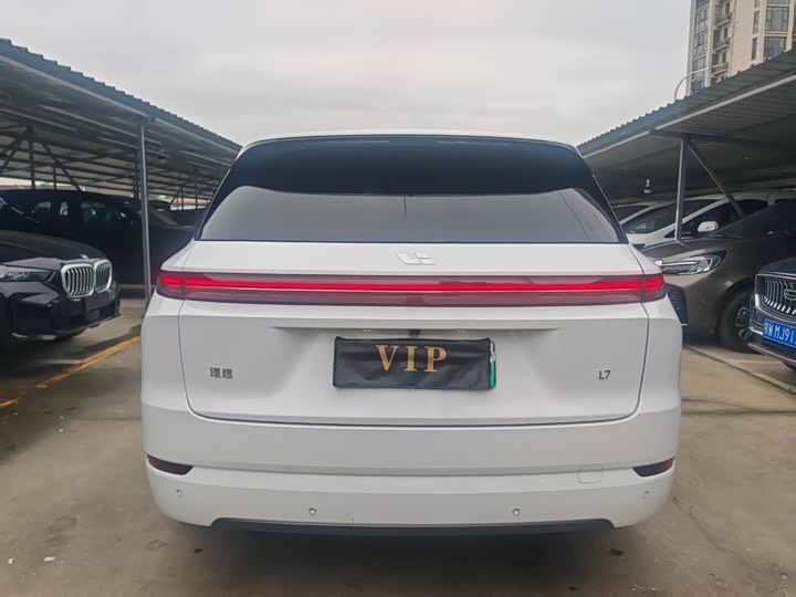 Фото 15 - LiXiang L7