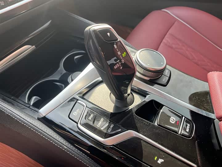 Фото 16 - BMW 5 Series