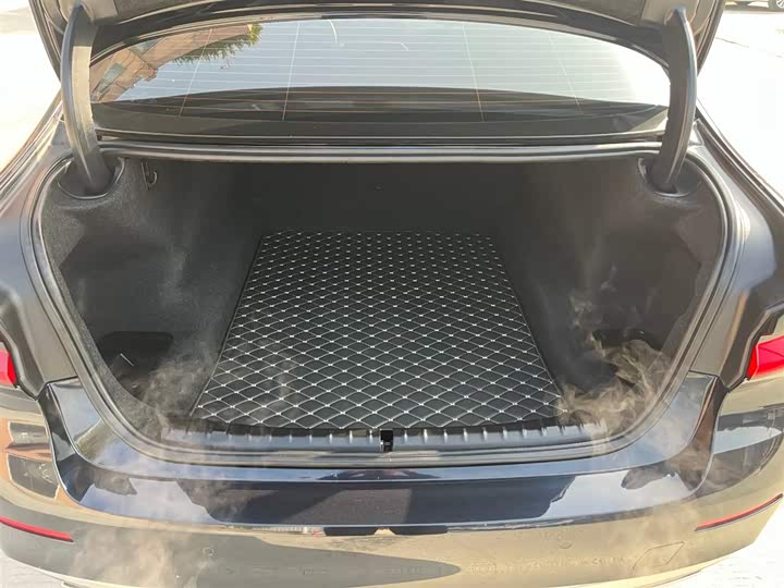 Фото 20 - BMW 5 Series