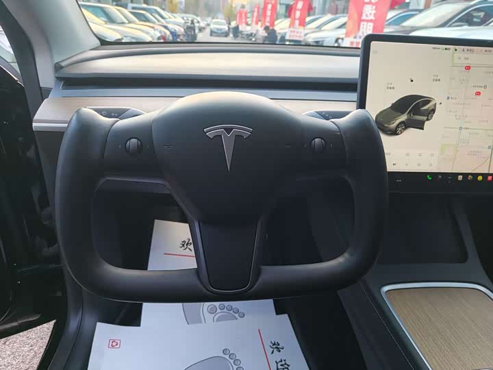 Фото 3 - Tesla Model Y