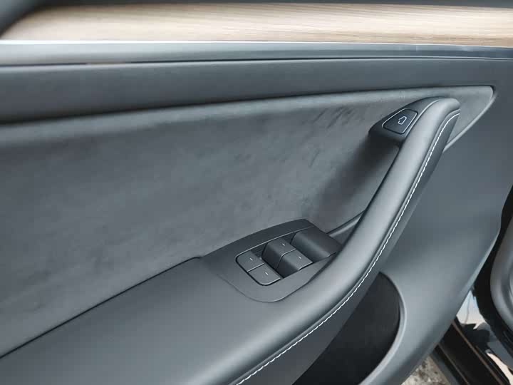 Фото 4 - Tesla Model Y