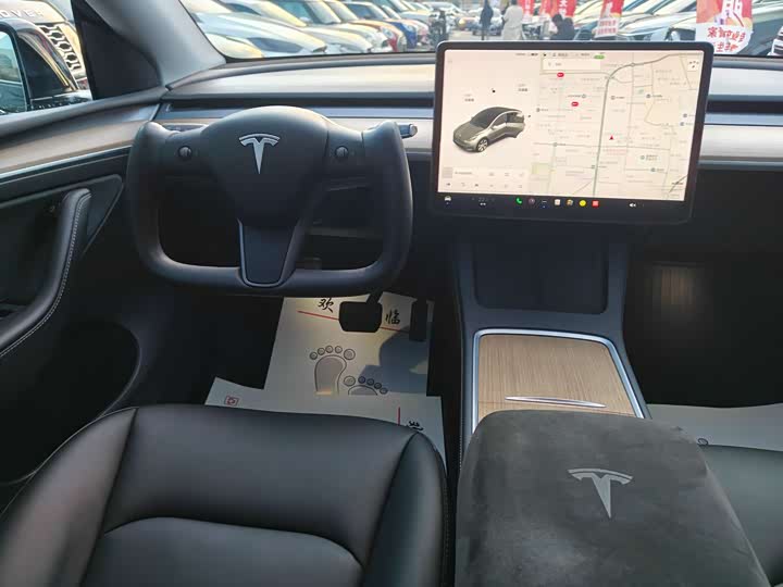 Фото 6 - Tesla Model Y