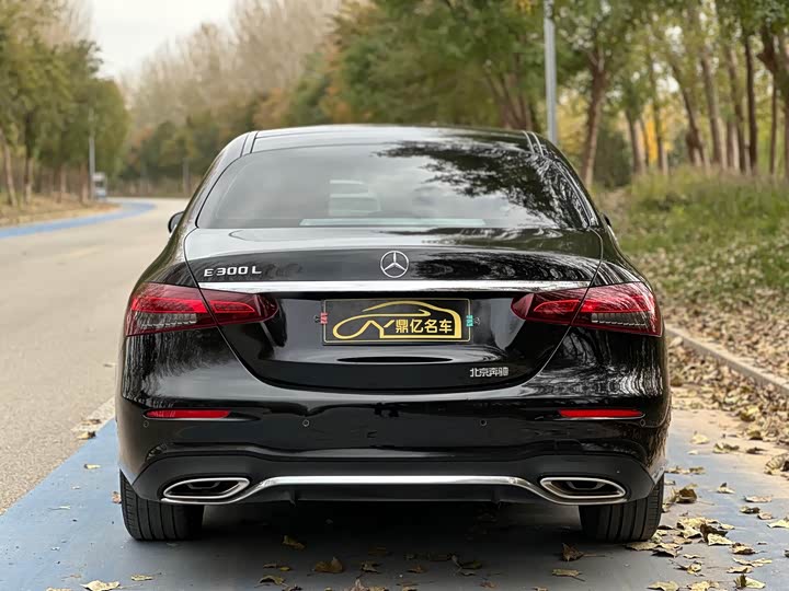 Photo 6 - Mercedes-Benz E-Class