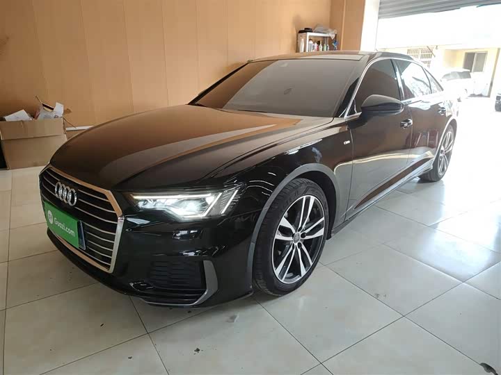 Фото 1 - Audi A6L