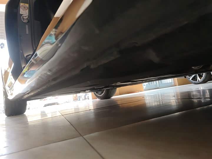 Фото 20 - Audi A6L