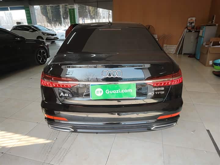 Фото 26 - Audi A6L