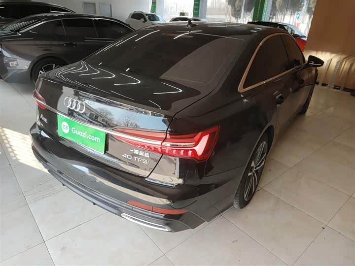 Фото 27 - Audi A6L