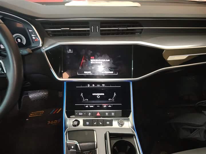 Фото 5 - Audi A6L