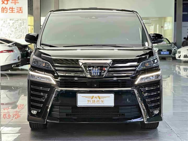 Фото 2 - Toyota Vellfire
