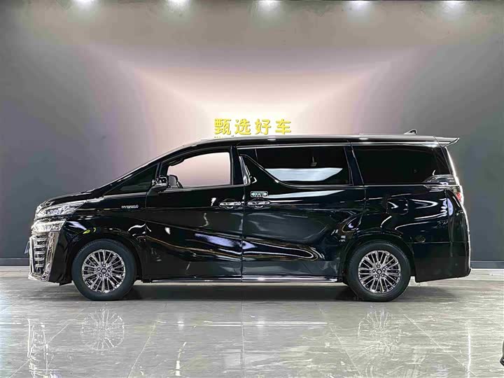 Фото 4 - Toyota Vellfire