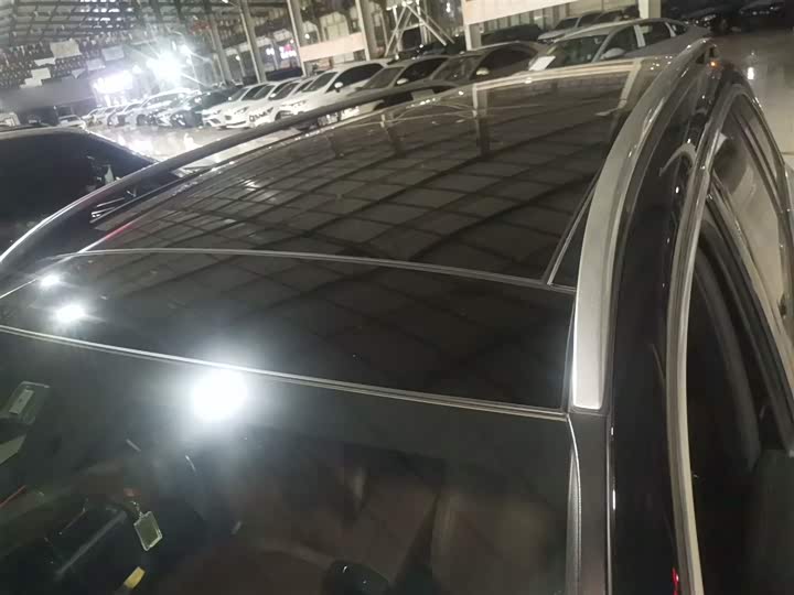 Фото 27 - Mercedes-Benz GLB-Class