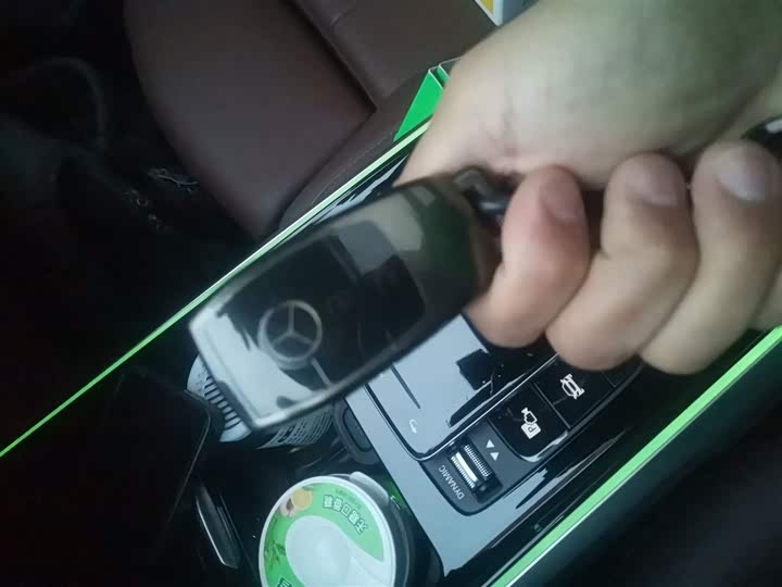 Фото 9 - Mercedes-Benz GLB-Class